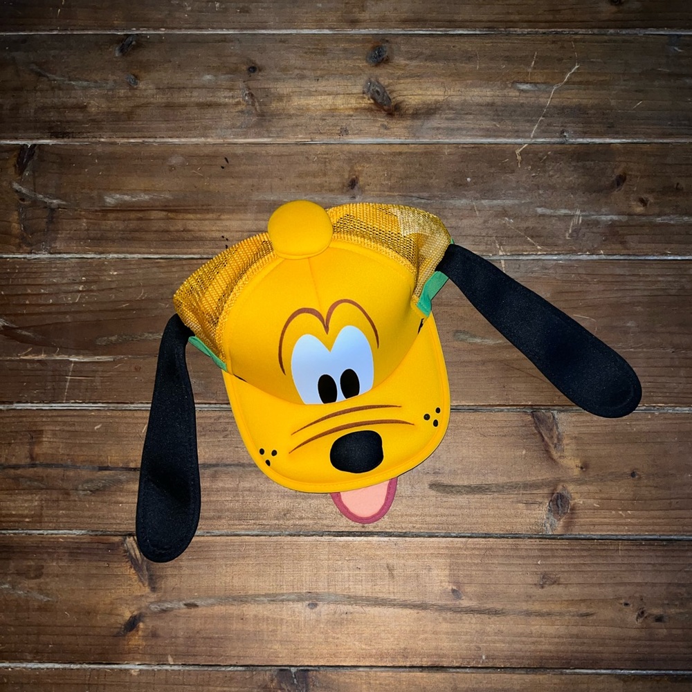 Disney Parks - Pluto Adult Trucker Hat 💛